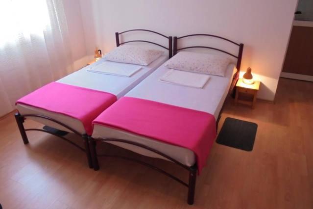 Lucia Hotel Senj  Eksteriør billede
